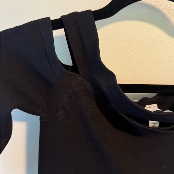BOGO Nikibiki Coldshoulder Black Women's Top, NWOT - Picture 2 of 5